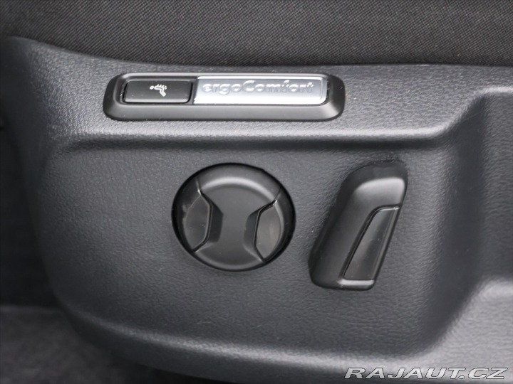 Volkswagen Passat 2,0 TDI 110kW DSG LED 1.M 2018