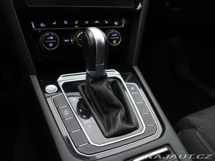 Volkswagen Passat 2,0 TDI 110kW DSG LED 1.M 2018