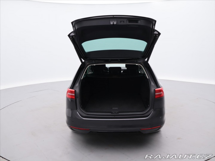 Volkswagen Passat 2,0 TDI 110kW DSG LED 1.M 2018