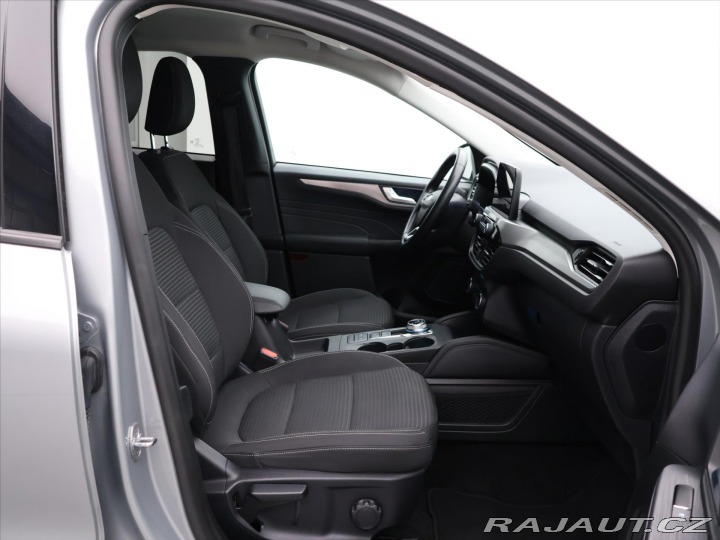 Ford Kuga 2,5 Hybrid 140kW AWD Tita 2023