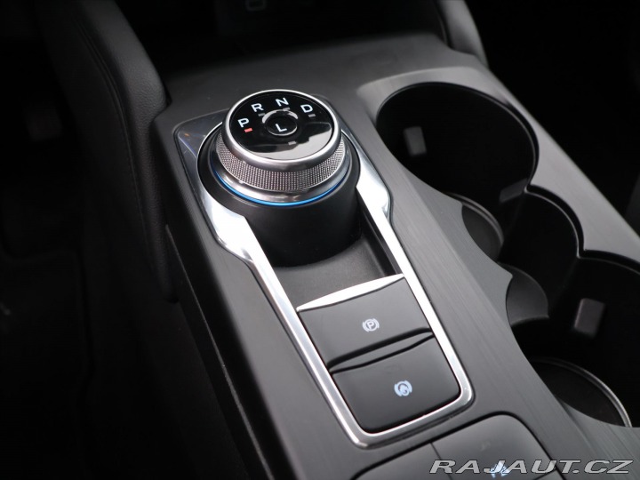 Ford Kuga 2,5 Hybrid 140kW AWD Tita 2023