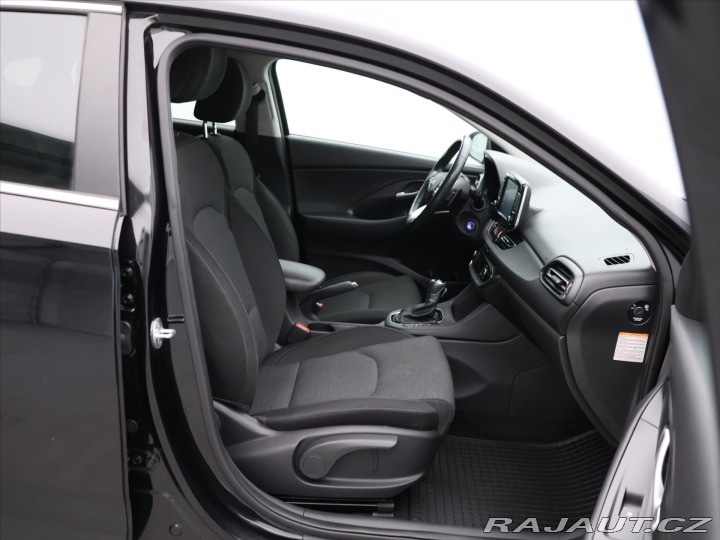 Hyundai i30 1.5 T-GDI Mild LED CZ 2022