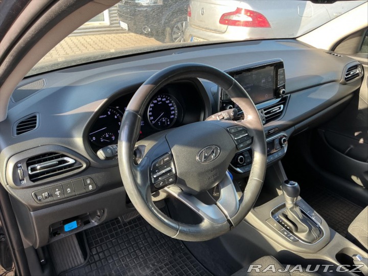 Hyundai i30 1.5 T-GDI Mild LED CZ 2022