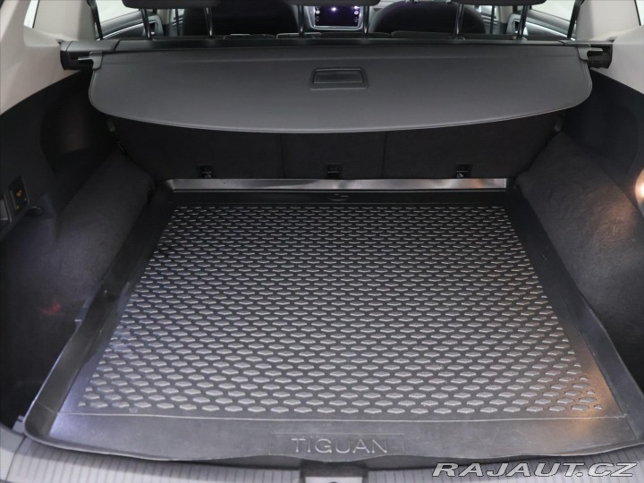 Volkswagen Tiguan Allspace 2,0 TDI 110 kW DSG Elegan 2021