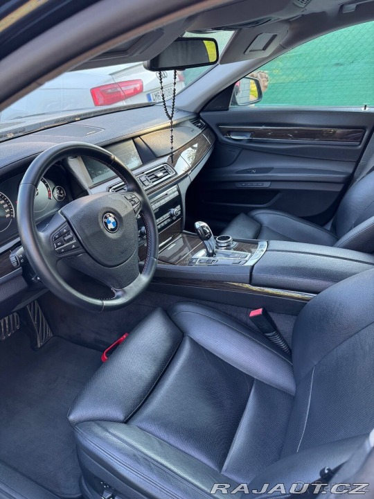 BMW 7 750i F01 2009