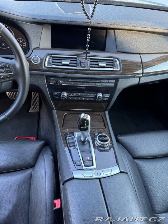 BMW 7 750i F01 2009