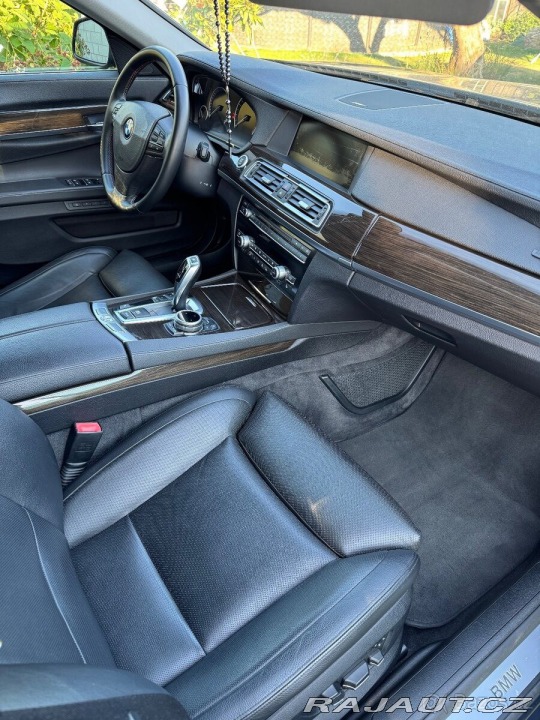 BMW 7 750i F01 2009