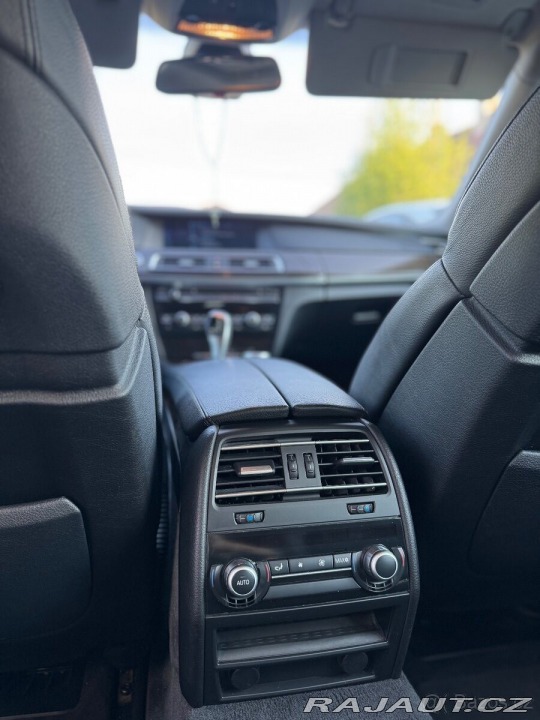 BMW 7 750i F01 2009