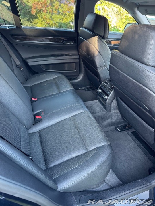 BMW 7 750i F01 2009