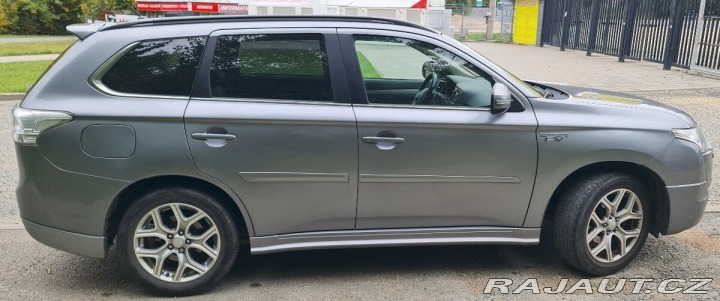 Mitsubishi Outlander 2,0 PHEV L EL&quo 1800