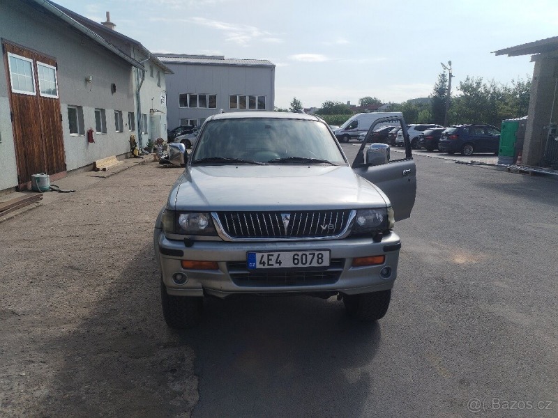 Mitsubishi Pajero Sport Sport V6 300L LPG