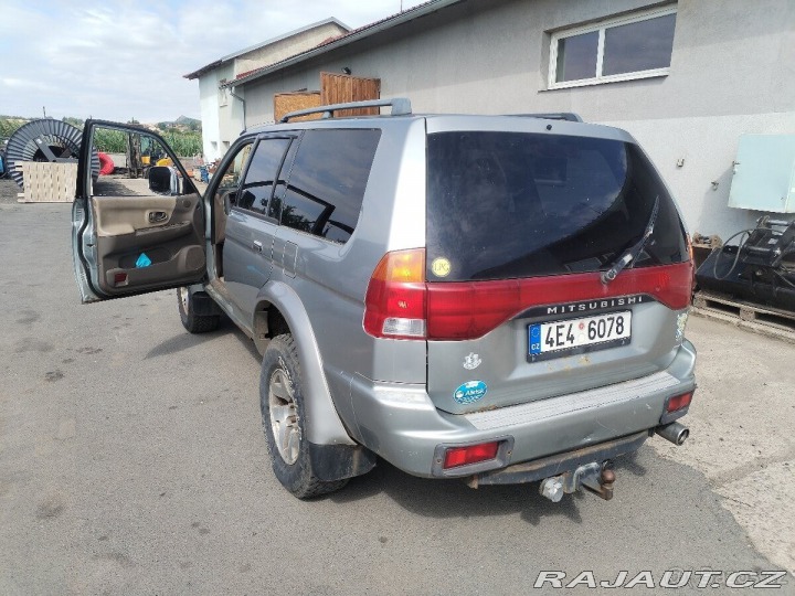 Mitsubishi Pajero Sport Sport V6 300L LPG 1800