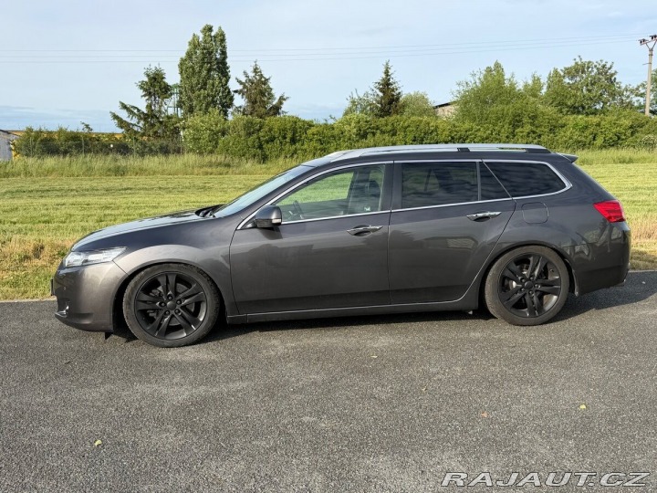 Honda Accord 2,4 8 1800