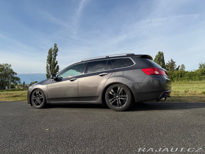Honda Accord 2,4 8 1800