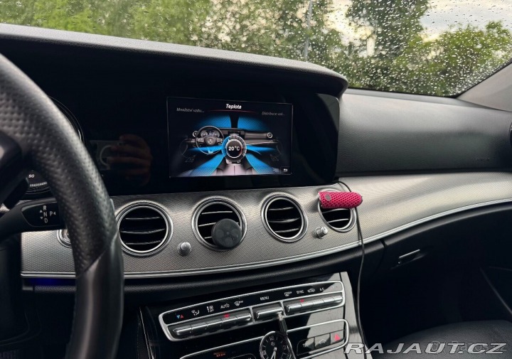 Mercedes-Benz E E220D PRAHA 2017
