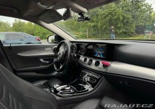 Mercedes-Benz E E220D PRAHA 2017