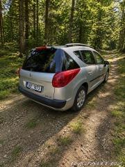 Peugeot 207 1,4 panorama – pouze 10 2009