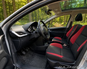 Peugeot 207 1,4 panorama – pouze 10 2009
