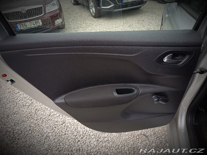 Peugeot 301 1,2i Active ČR 1majitel 2013