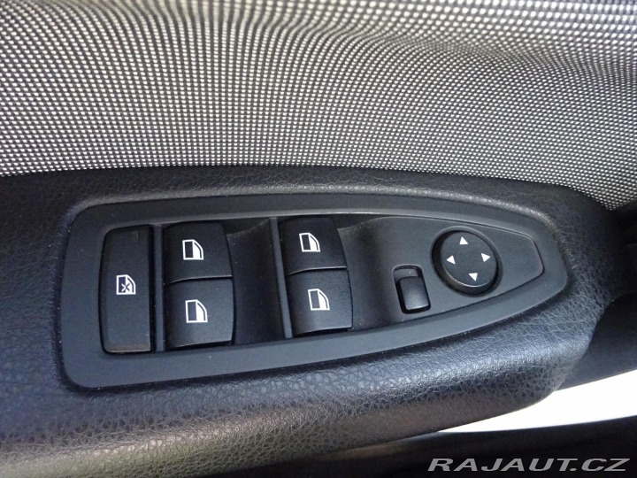 BMW 1 116d AUTOMAT ČR 2011