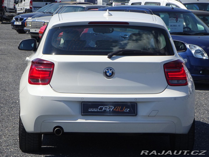 BMW 1 116d AUTOMAT ČR 2011