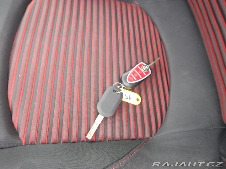 Alfa Romeo MiTo 1.4 T 135, AUTOMAT, KLIMA 2011