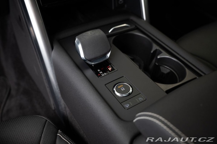 Land Rover Discovery D300 SE Approved/7 míst/ 2023