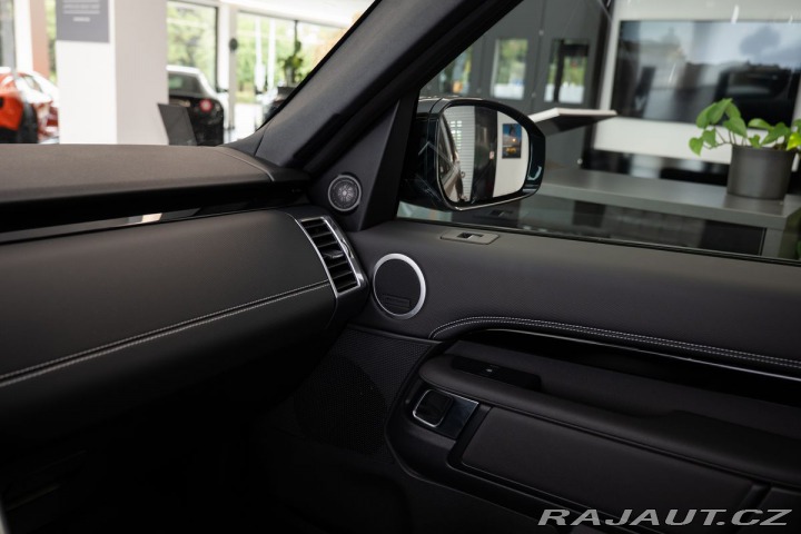 Land Rover Discovery D300 SE Approved/7 míst/ 2023