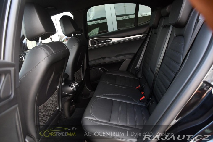 Alfa Romeo Stelvio 2.0T 16V REZERVACE 2024