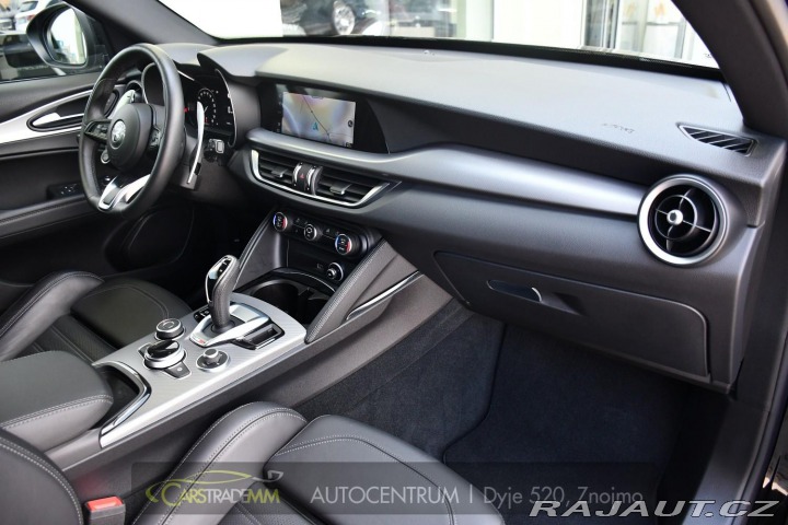 Alfa Romeo Stelvio 2.0T 16V 206kW VELOCE AT8 2024