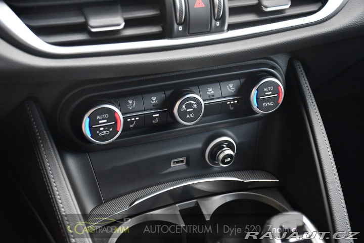 Alfa Romeo Stelvio 2.0T 16V 206kW VELOCE AT8 2024