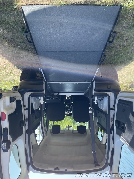 Renault Kangoo pro převoz vozíčkáře 2013