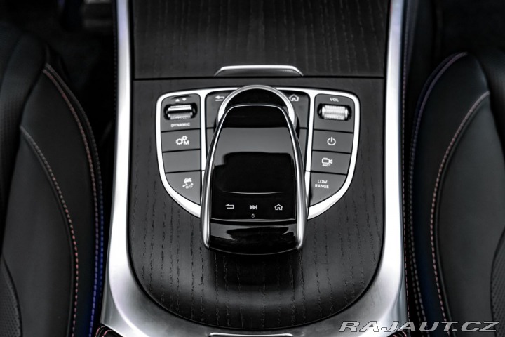 Mercedes-Benz G  2025