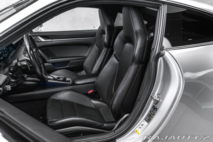 Porsche 911 Carrera 4 Sport Chrono PD 2021