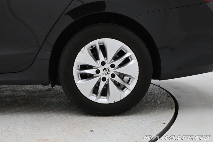 Škoda Octavia 1,0 TSI 81kW M-HEV DSG Zá 2021