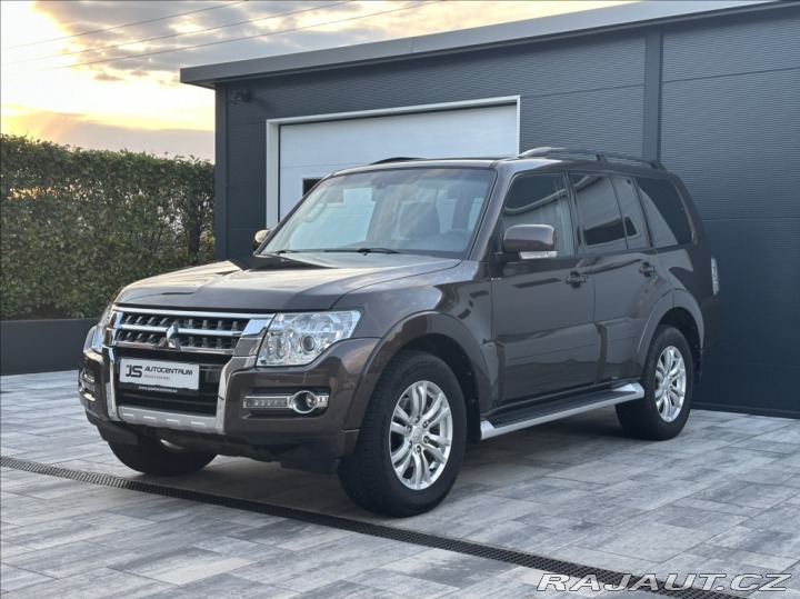 Mitsubishi Pajero 3,2 DI-D 190PS Instyle-7 2018