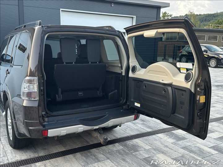 Mitsubishi Pajero 3,2 DI-D 190PS  Instyle-7 2018