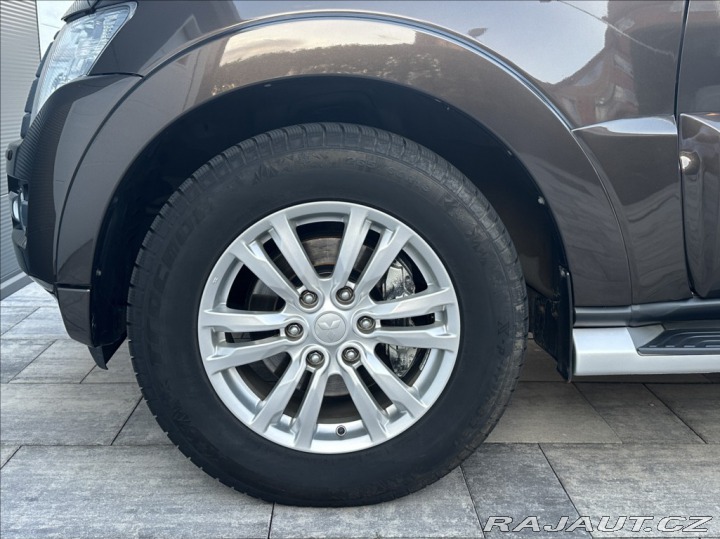 Mitsubishi Pajero 3,2 DI-D 190PS  Instyle-7 2018