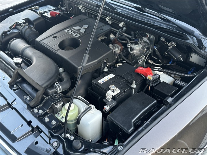 Mitsubishi Pajero 3,2 DI-D 190PS  Instyle-7 2018