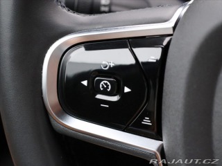 Volvo XC90 2,0 B5 173kW AWD Plus Bri 2024