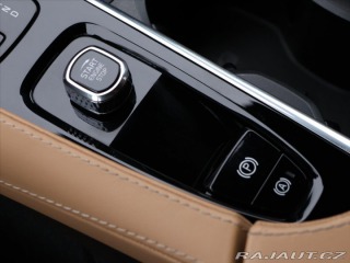Volvo XC90 2,0 B5 173kW AWD Plus Bri 2024