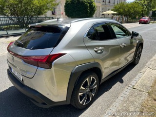 Lexus Ostatní modely UX 250h 2,0 hybrid .E-CVT 2024