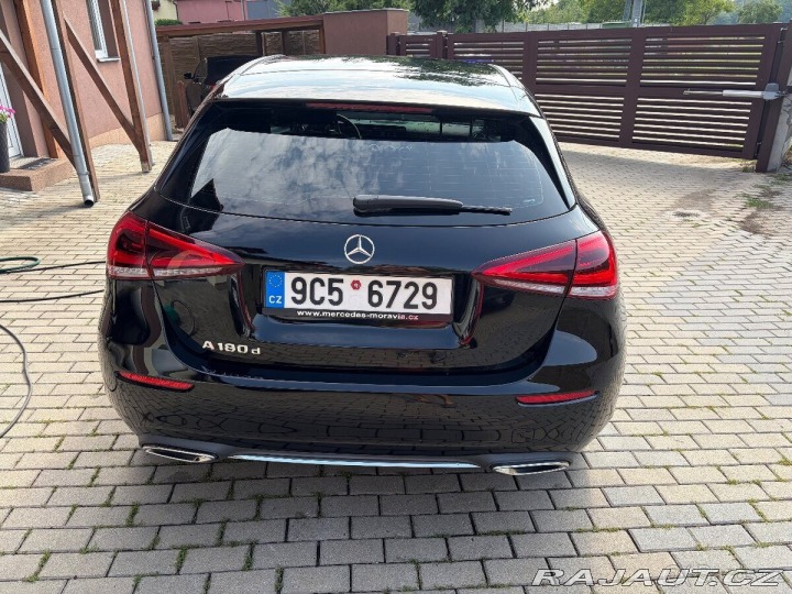 Mercedes-Benz A A180d originál 5let záruk 2022