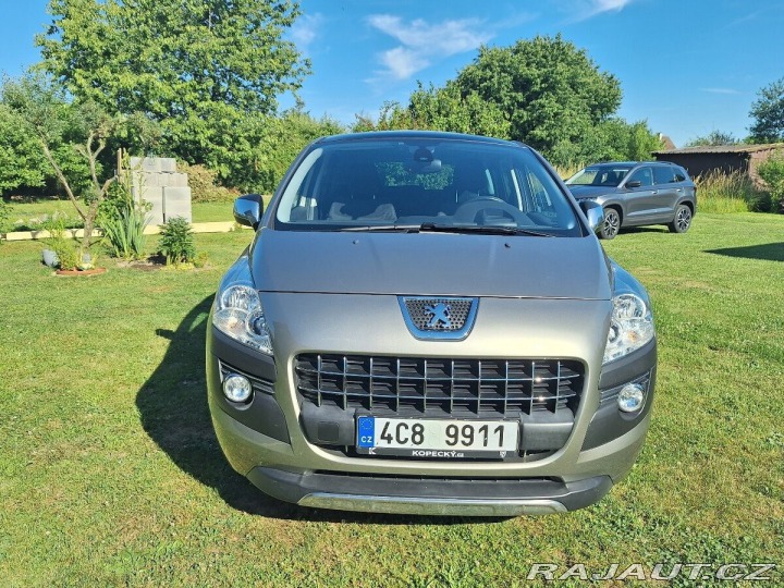 Peugeot 3008 1,6 M0VG - servisováno 1800