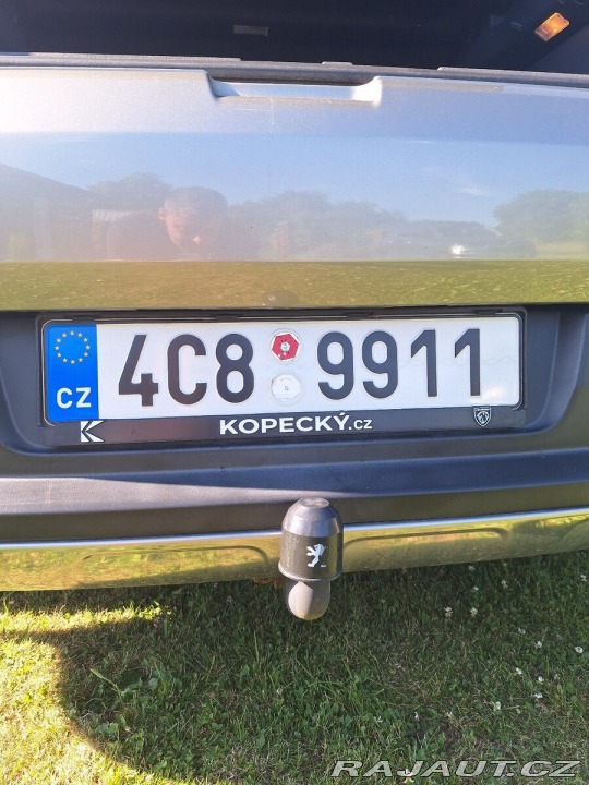 Peugeot 3008 1,6 M0VG - servisováno 1800