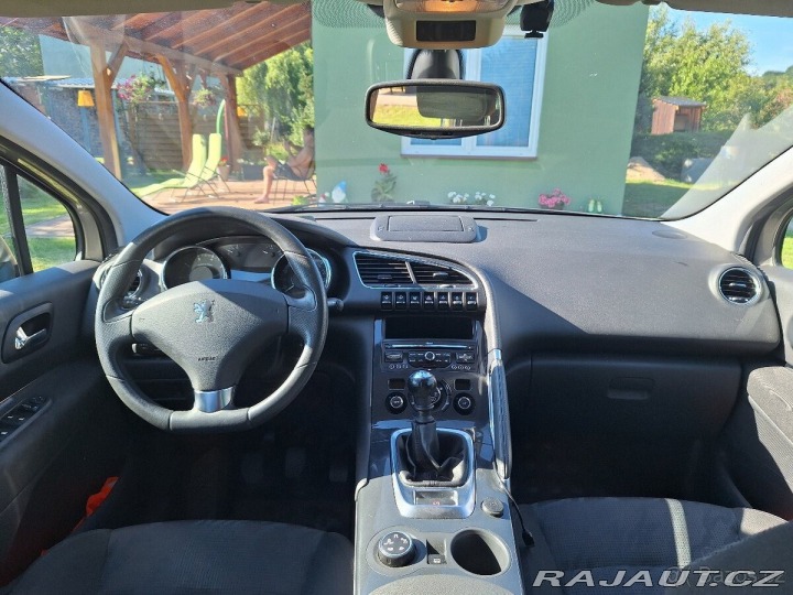 Peugeot 3008 1,6 M0VG - servisováno 1800