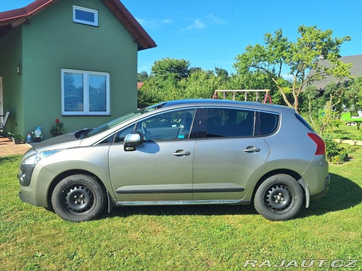 Peugeot 3008 1,6 M0VG - servisováno 1800