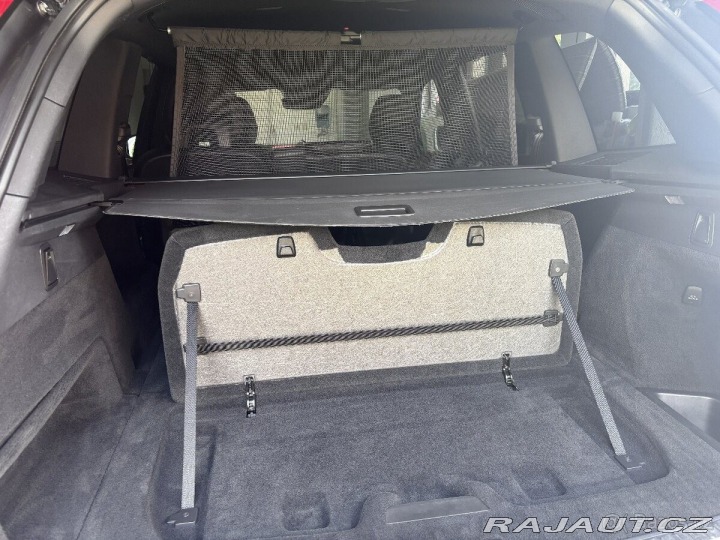 Volvo XC90 R-Design AWD Vzduch Bower 2019
