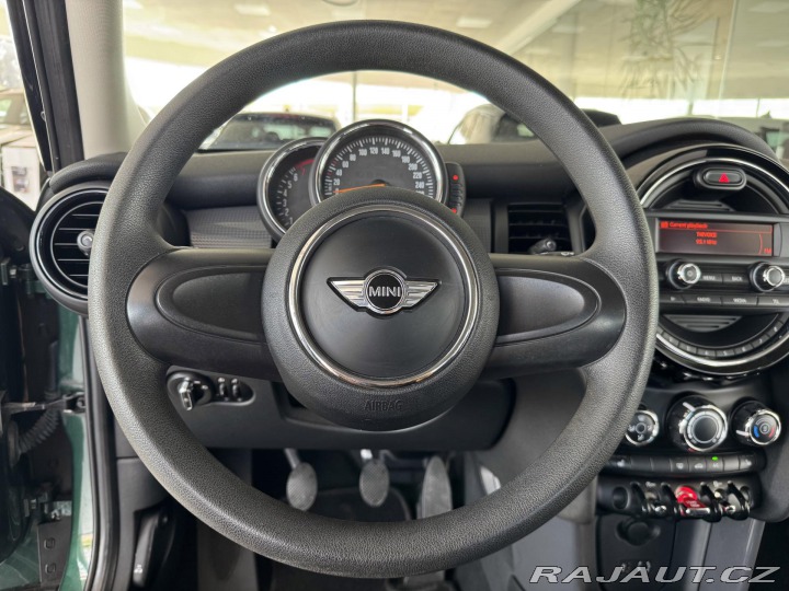 Mini Cooper 1,5T 100kW*VyhřívanáSedad 2016