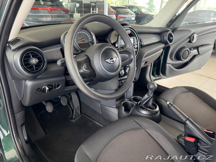 Mini Cooper 1,5T 100kW*VyhřívanáSedad 2016